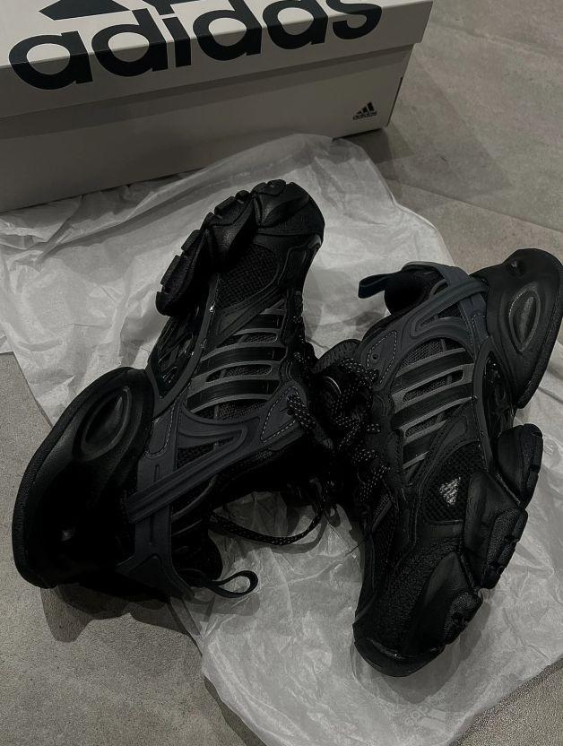 时尚先锋必备-adidas XLG Runner Deluxe轻机甲赛博风增高跑鞋,黑铁灰酷感十足